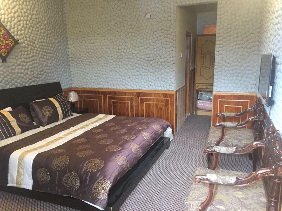 Embassy Villa Suites Karimabad  Eksteriør bilde