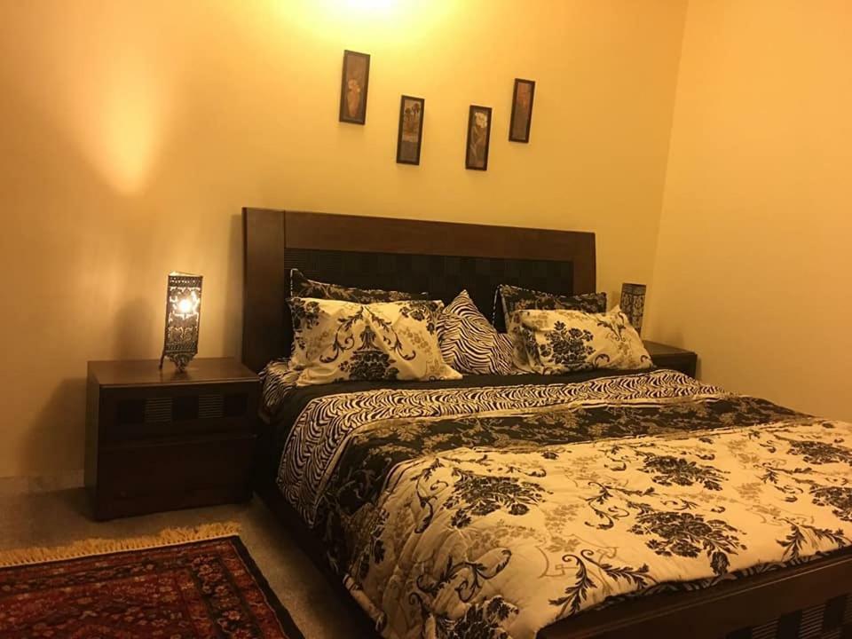 Embassy Villa Suites Karimabad  Eksteriør bilde